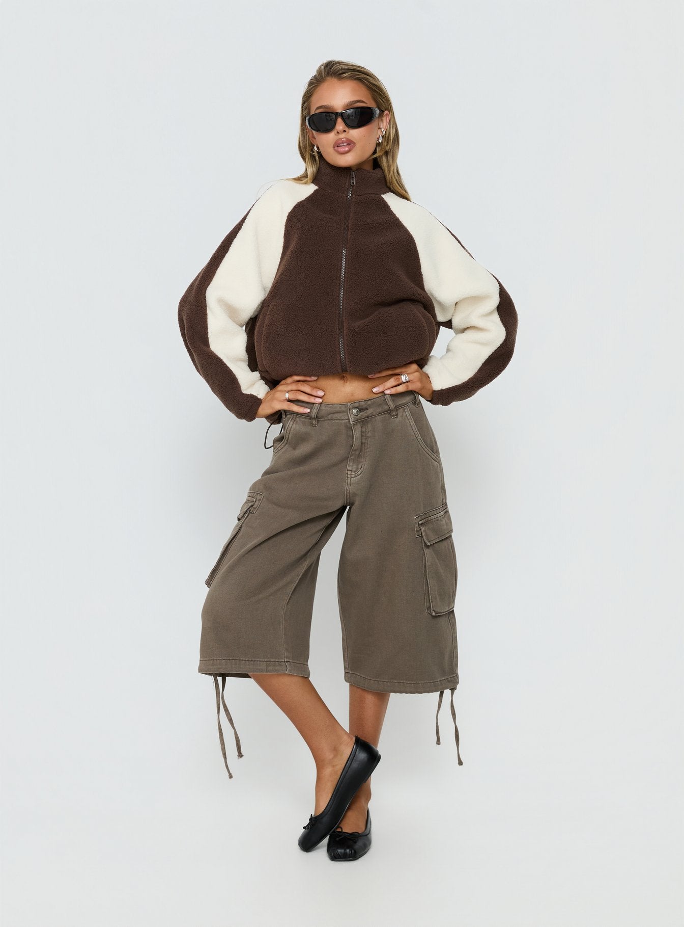 Fair Play Funnel Neck Zip Jacket Brown / Cream